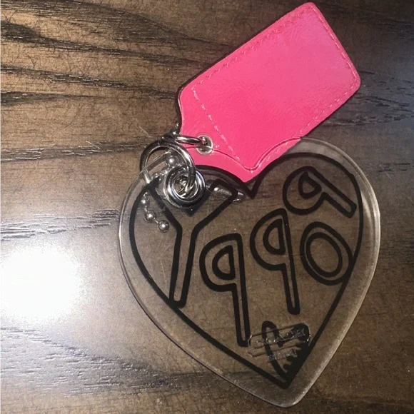 Coach Poppy Large Heart Logo Hangtag with Pink Leather Hangtag - Picture 2 of 2